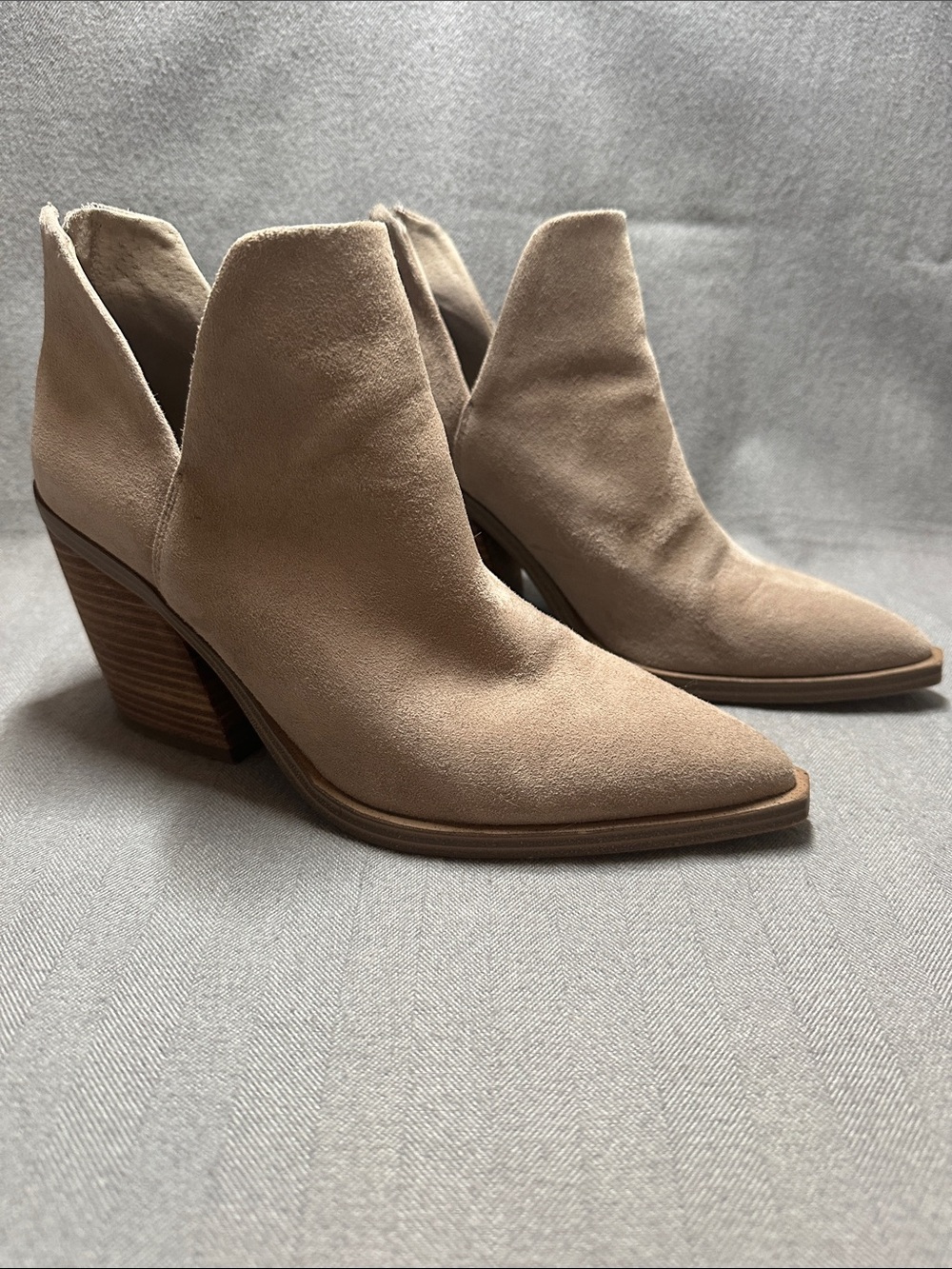 Vince Camuto Grey Suede Ankle Bootie 8